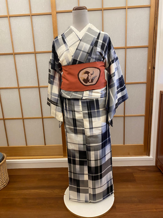リユース着物(紬小紋、白✖️黒 格子柄)