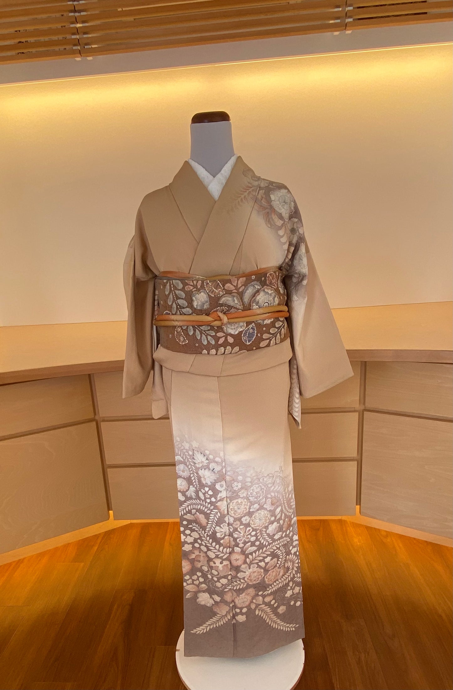 訪問着と袋帯と帯締め・帯揚げセット【正絹】（Used)　優美な辻ヶ花絞りkimono/K20260127　