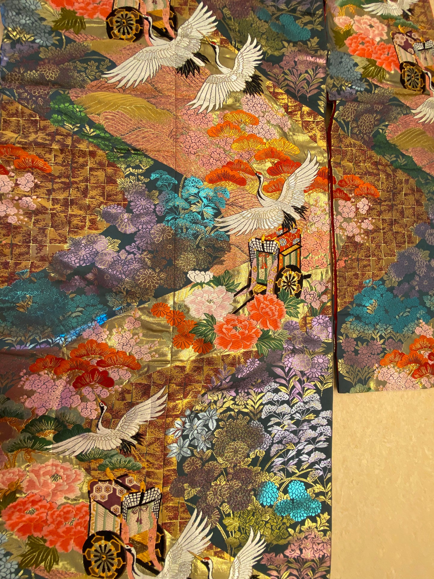 [USED]色打掛（御所車と四季の花）kimono/K20260126